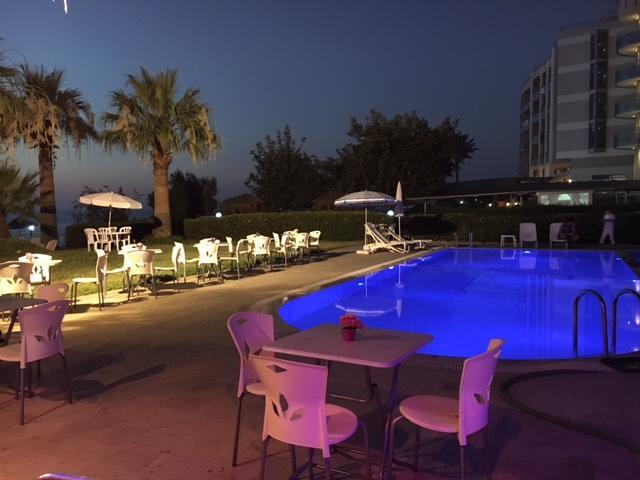 Art Beach Hotel グゼルカミル エクステリア 写真